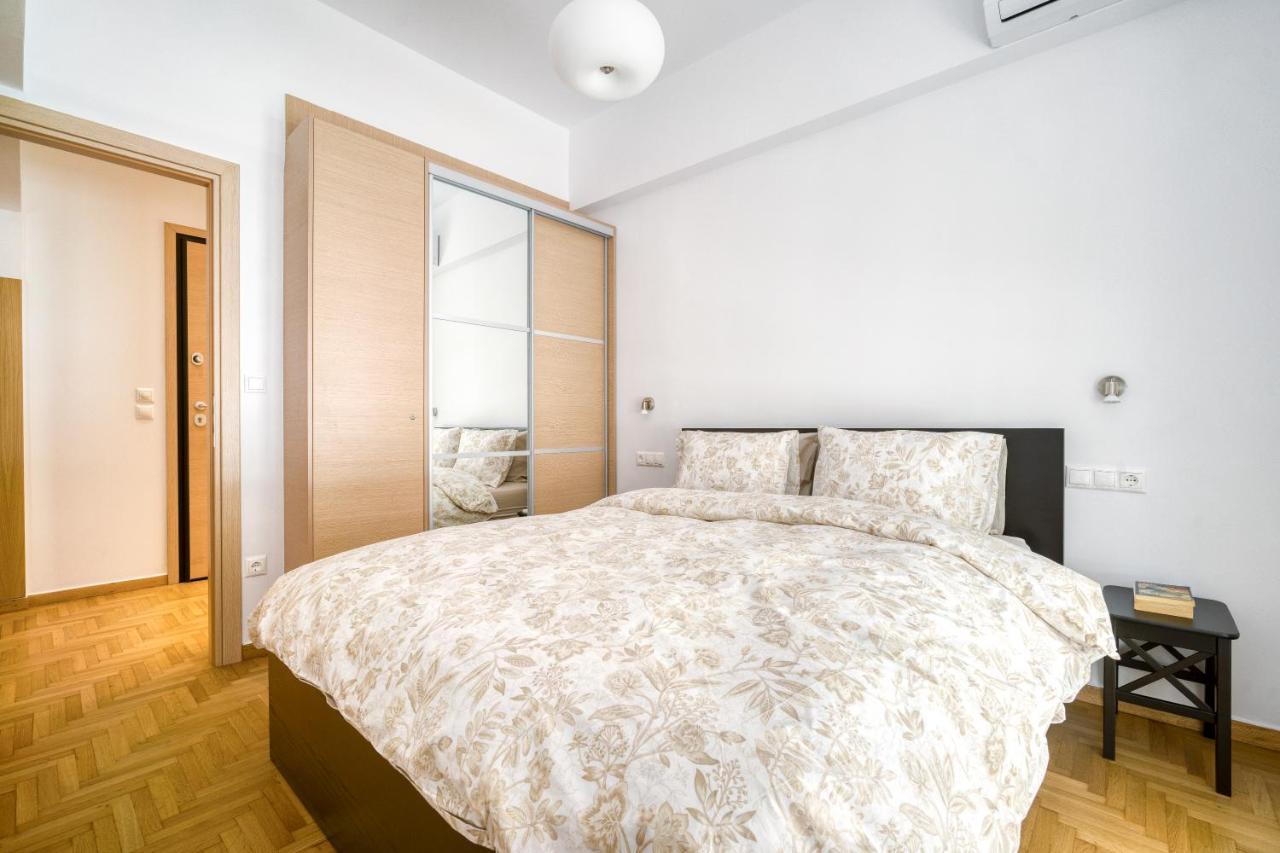 Stylish, Sunny New 2 Bedroom, Prime Central เอเธนส์ ภายนอก รูปภาพ