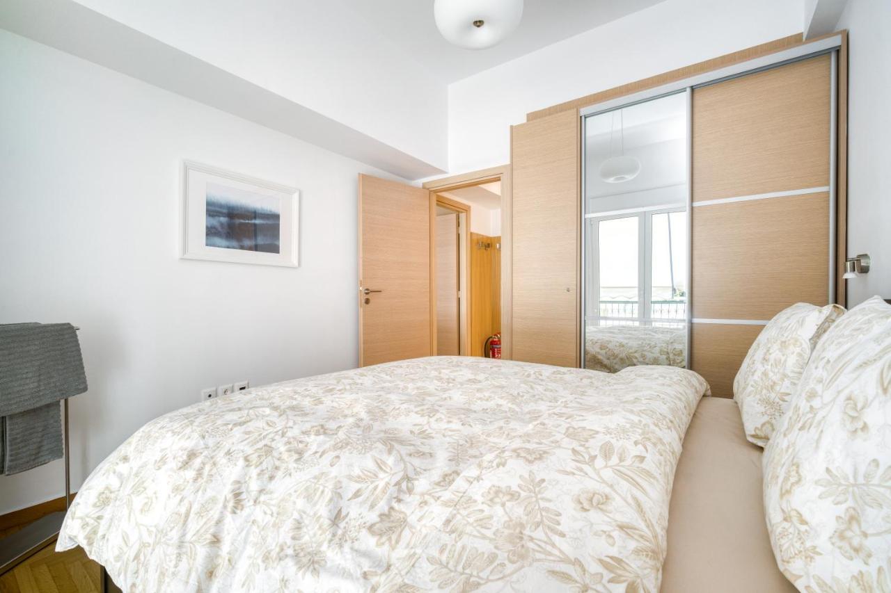 Stylish, Sunny New 2 Bedroom, Prime Central เอเธนส์ ภายนอก รูปภาพ