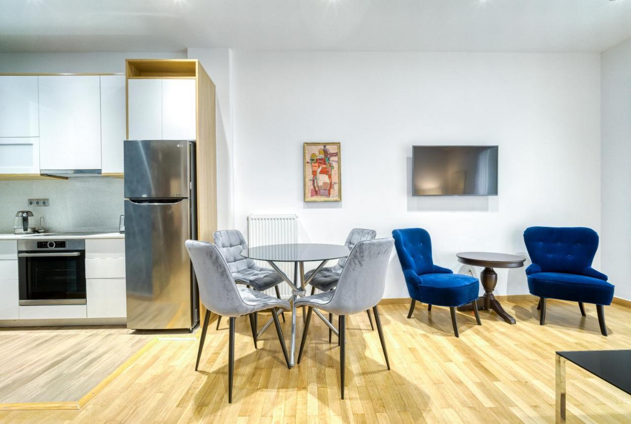 Stylish, Sunny New 2 Bedroom, Prime Central เอเธนส์ ภายนอก รูปภาพ